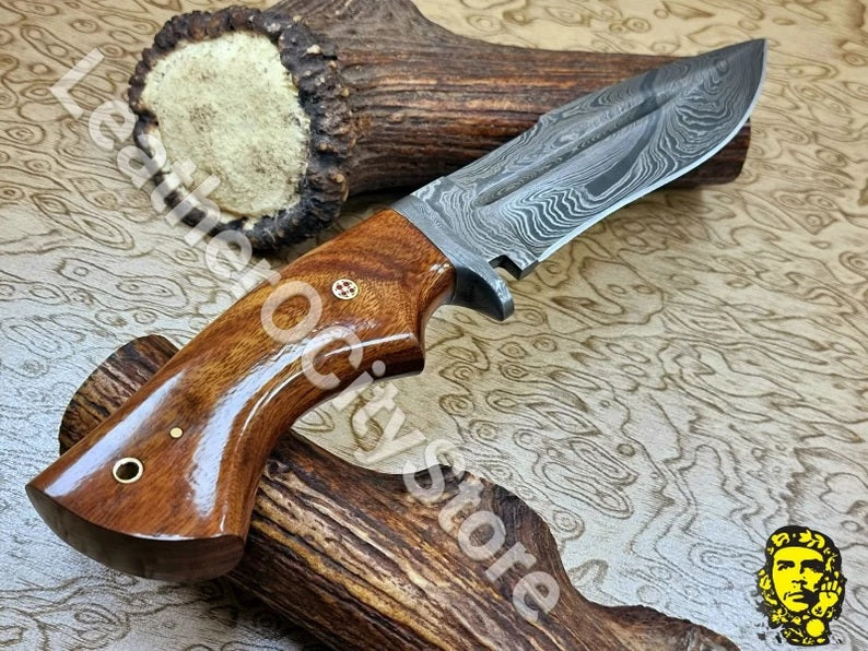 11" Inch Handmade Damascus Steel Hunting knife Handle Deer Antler leather Sheath Handle and Clip, Hand forged Damascus knife Non slip walnut