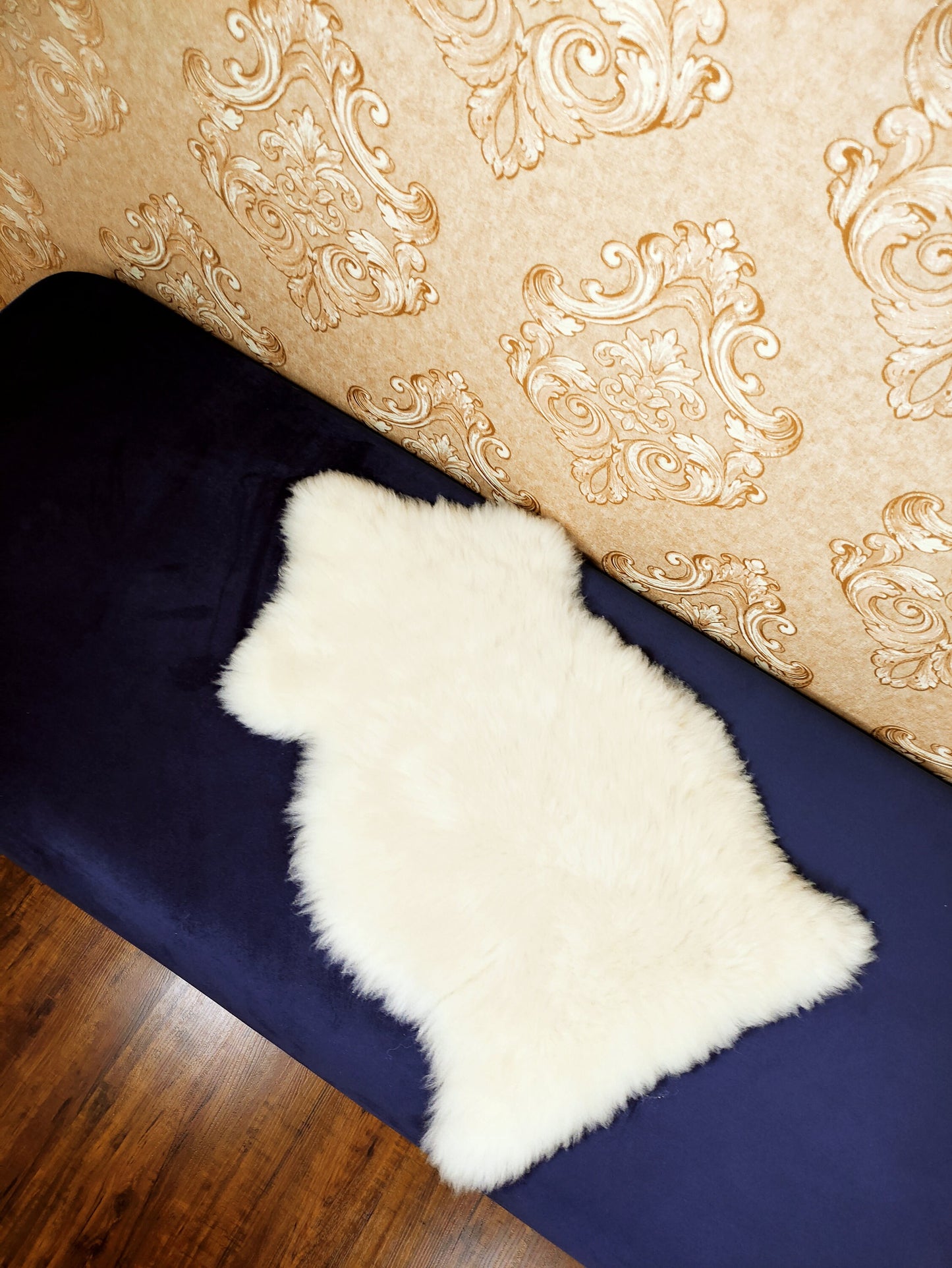 Genuine Sheepskin Rug Ivory White Sheepskin Single Pelt Wool Fur Throw 2.5ft x 1.5ft/Single Pelt 2x3 Australian Sheepskin Soft Floor Matt