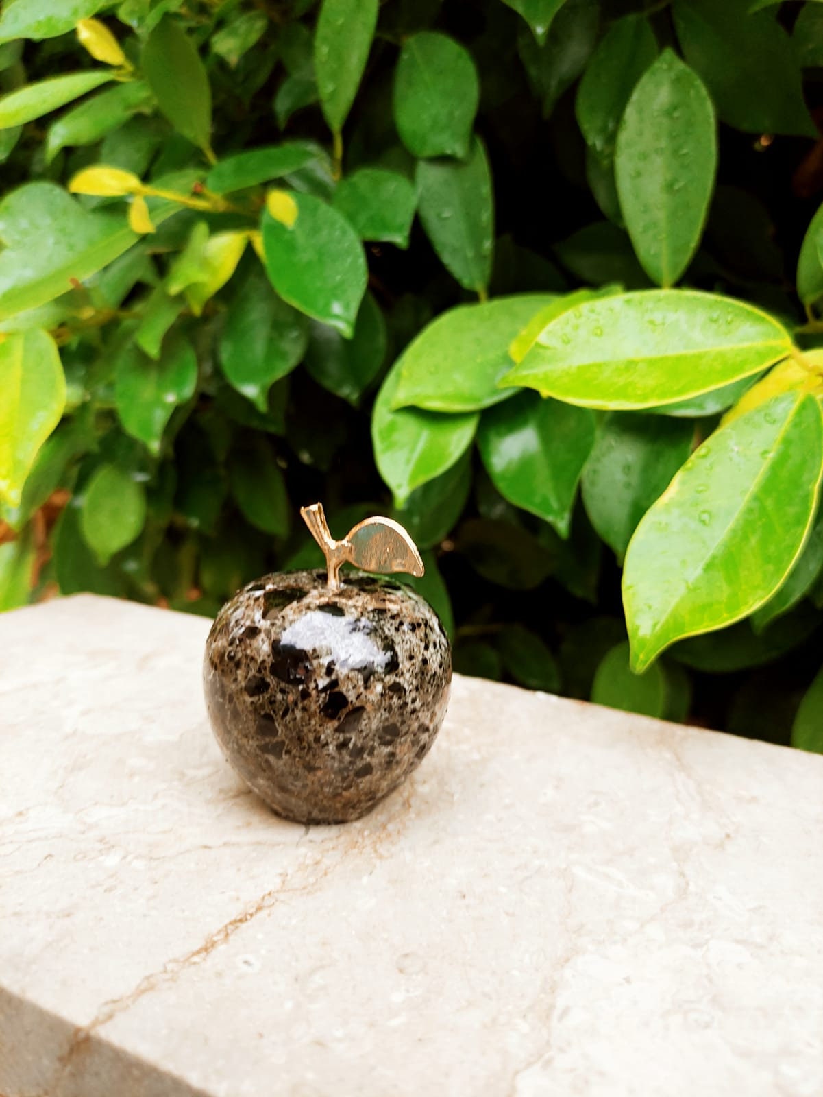 Decoration Piece Handmade Marble Home Decor Apple Paperweight Office Table Decoration Study Room Decor Paperweight Teacher Gifts