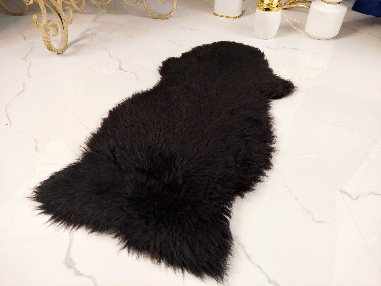 Black Sheepskin Rug I Genuine Sheepskin Rug Baby Sheepskin2.5ft x 1.5ft /2ft x 3ft Wool Fur Throw Floor Rug| Soft Floor Matt | SALE