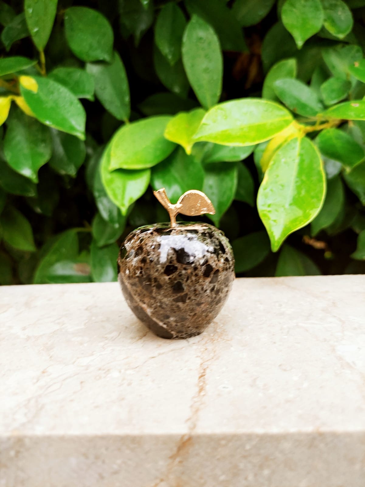 Decoration Piece Handmade Marble Home Decor Apple Paperweight Office Table Decoration Study Room Decor Paperweight Teacher Gifts