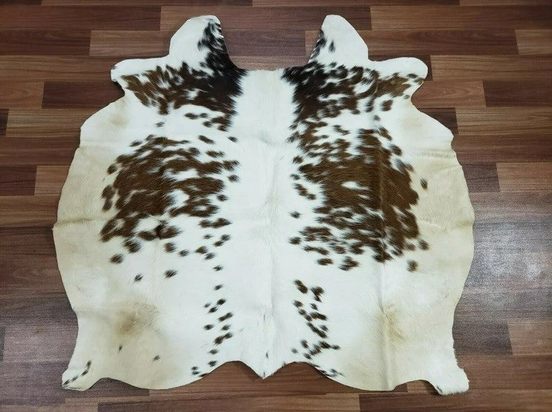 Amazing Exotic Brown and white Cowhide Rug Cow Skin Rug Small Cow Hide Rug 3 x 3 Cowhide Floor Rug 10 Sqft