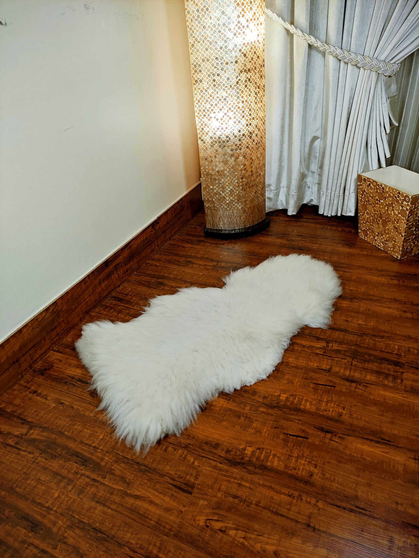 Genuine Sheepskin Rug Ivory White Sheepskin Rug Single Pelt Wool Fur Throw Floor Rug 2ft x 3ft Australian Sheepskin rug | Soft Floor Matt