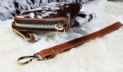 Women Cowhide Wallet Clutch Slim Wallet Zipper Wristlet  hair On  Leather Zipper Purse Real Cow Hide Fur Purse Wallet Handbag Gifts for Her