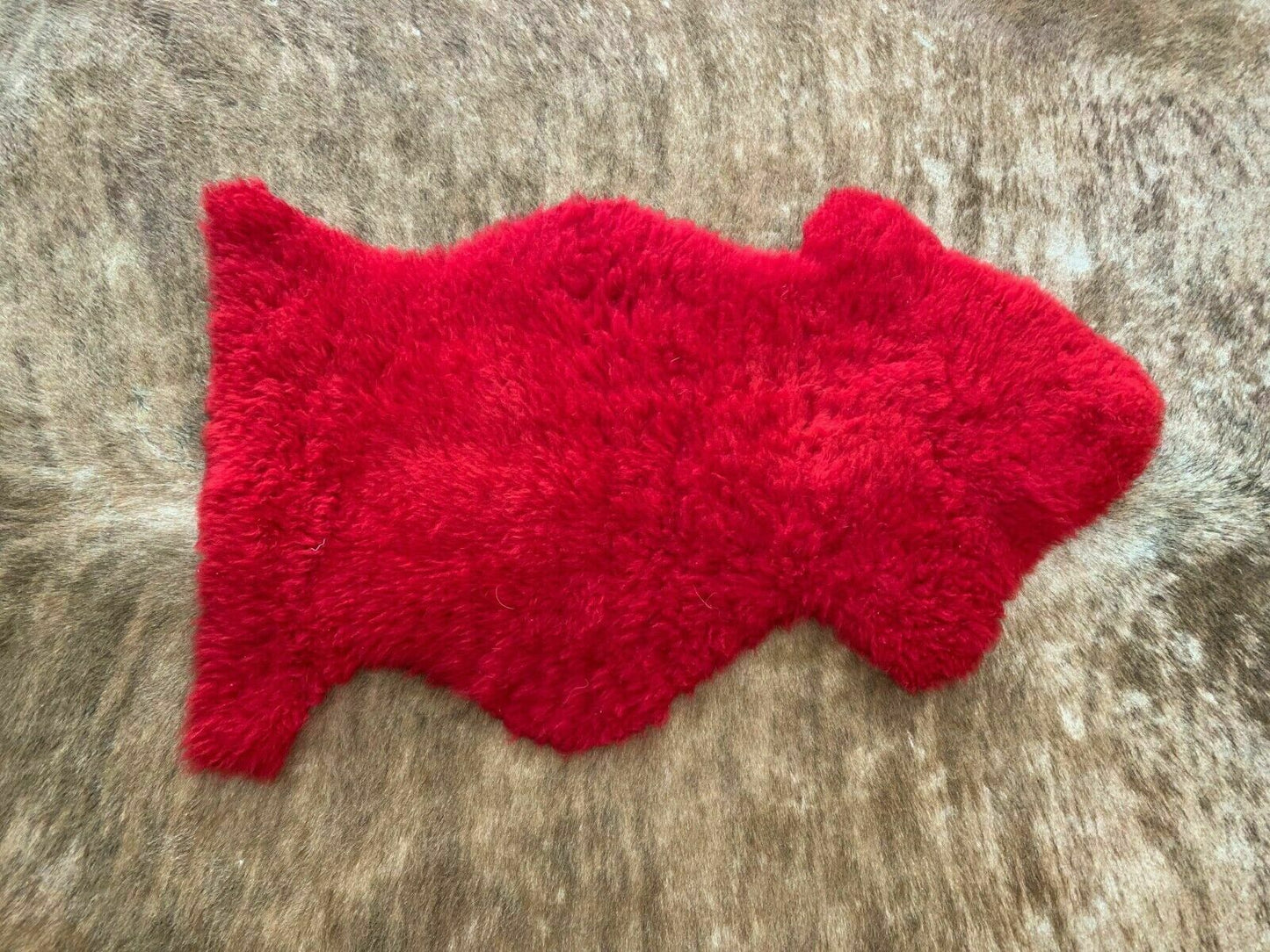 Genuine Real Australian Sheepskin Lambskin Rug Sheepskin throw Chair Cover Soft & Silky Rug Single Wool Fur Floor Rug Red Single Pelt 2x3