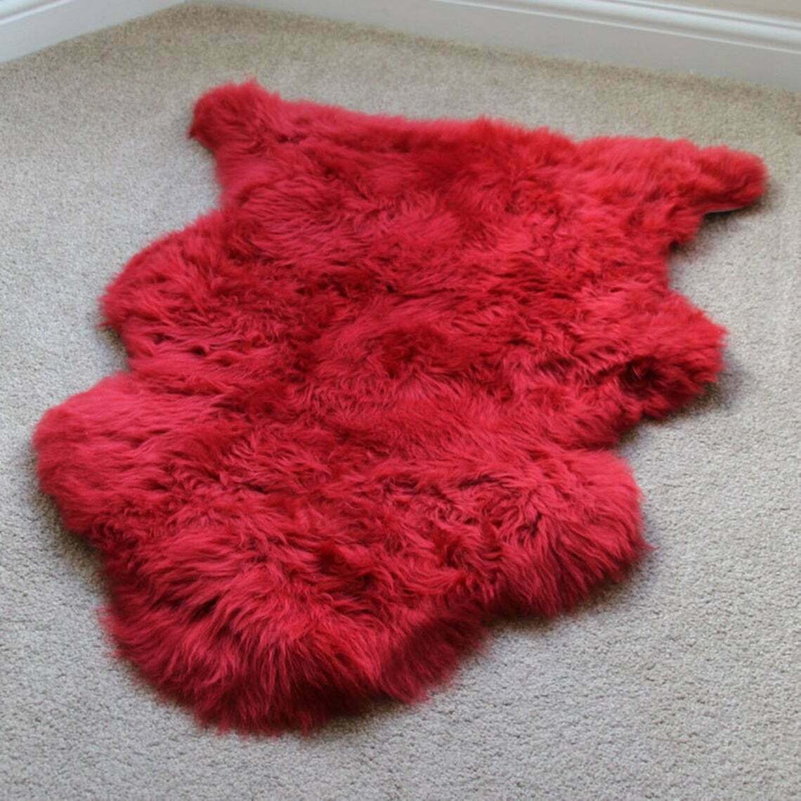 Genuine Real Australian Sheepskin Lambskin Rug Sheepskin throw Chair Cover Soft & Silky Rug Single Wool Fur Floor Rug Red Single Pelt 2x3